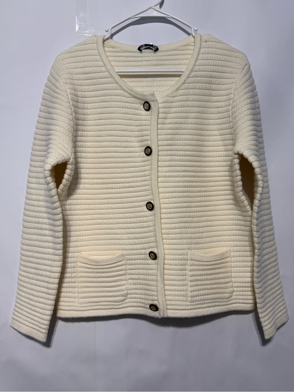Hilary Radley Cream Button Front Cardigan NWT Size Medium - Picture 2 of 10